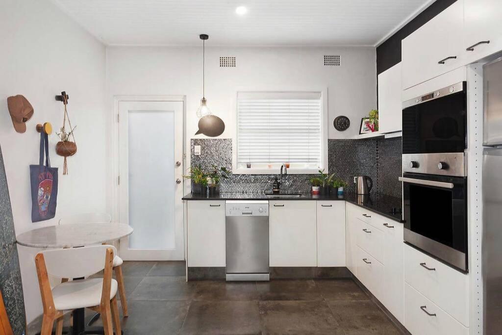 Absolute Beachfront Surf Unit In Terrigal/Wambi Wamberal Экстерьер фото